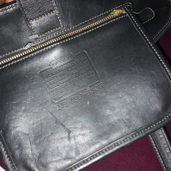 Vtg Coach 9305 Black Leather Bleecker Shoulder Bag with initials. Sold as is. - Picture 5 of 6